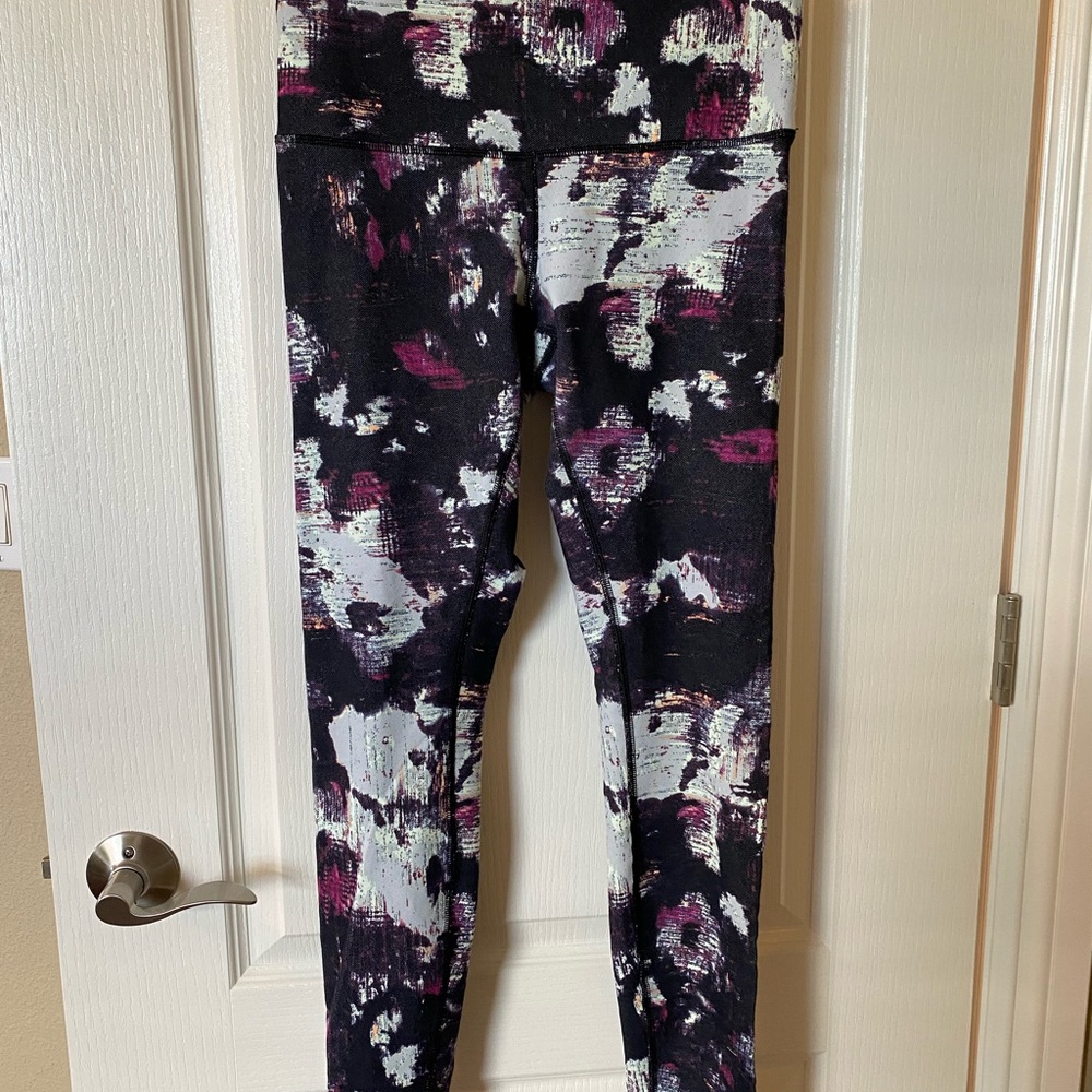 Lululemon Wunder Under full length pants - Picture 3 of 8